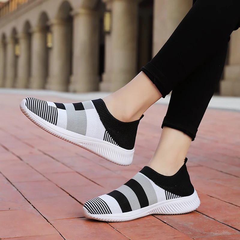 Women's Casual Vulcanized Shoes Woman Mesh Sneakers Women Knitted Flat Ladies Slip On Female Footwear Size 42 Feminino Zapatos