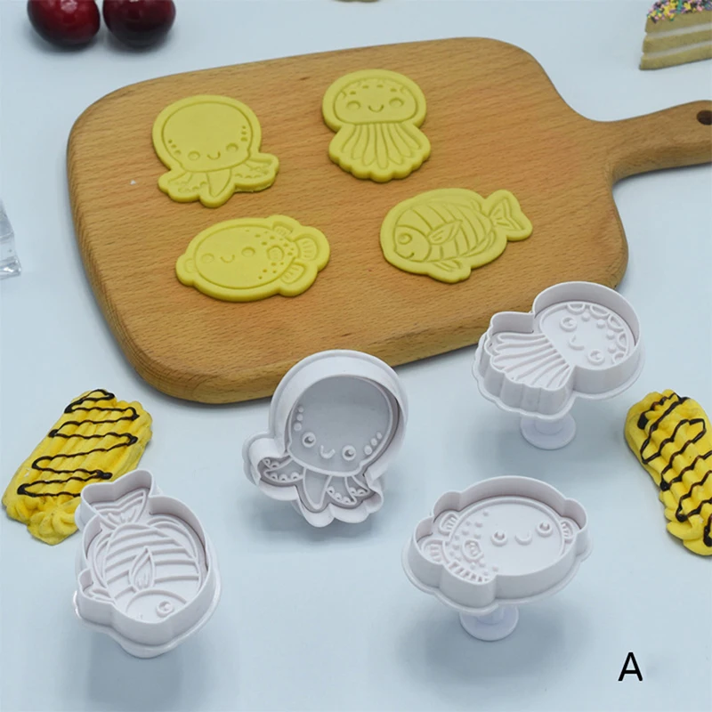 

4Pcs/set Cookie Plunger Cutter Cartoon Baking Mould Cookie Stamp Biscuit Mold Animal Shape Cookie Cutters Baking Tools