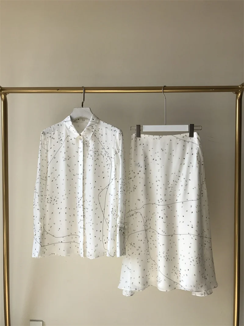 

2023 Высококачественная Женская юбка и рубашка