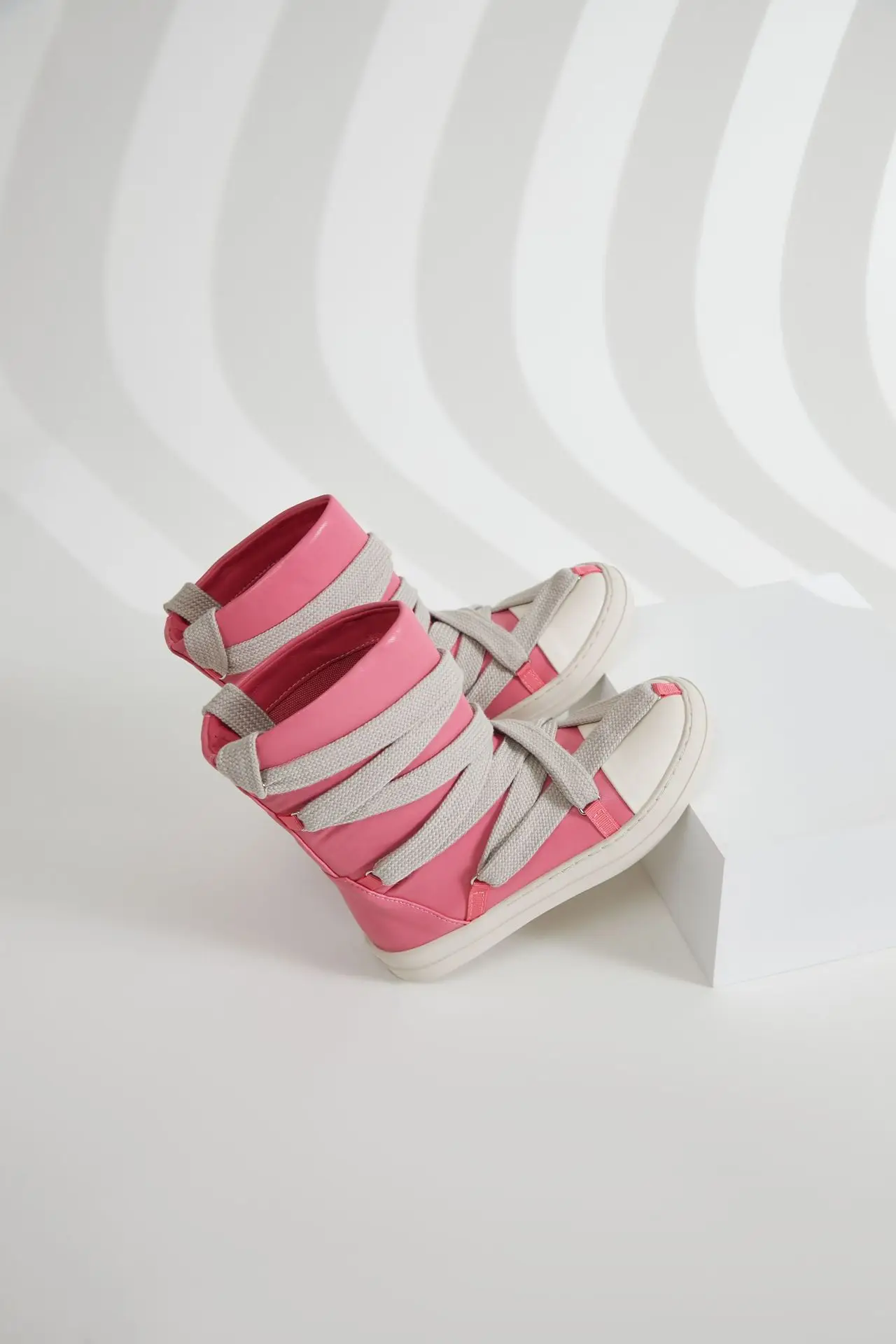 Женские высокие ботинки из искусственной кожи большие размеры