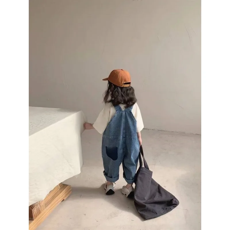 Джинсовый комбинезон для мальчиков и девочек однотонный Осенний из денима