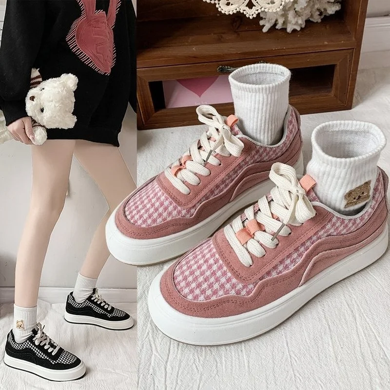 Fashion Sneakers Women Platform Shoes Canvas Breathable Low Cut Lace-up Ladies Sneakers Tenis Feminino Casual Lady Shoes Women