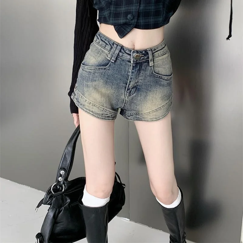 American Spicy Girls Made Old Denim Shorts Women 2023 Summer Design High Waist Slim Fit Versatile Hot Pants