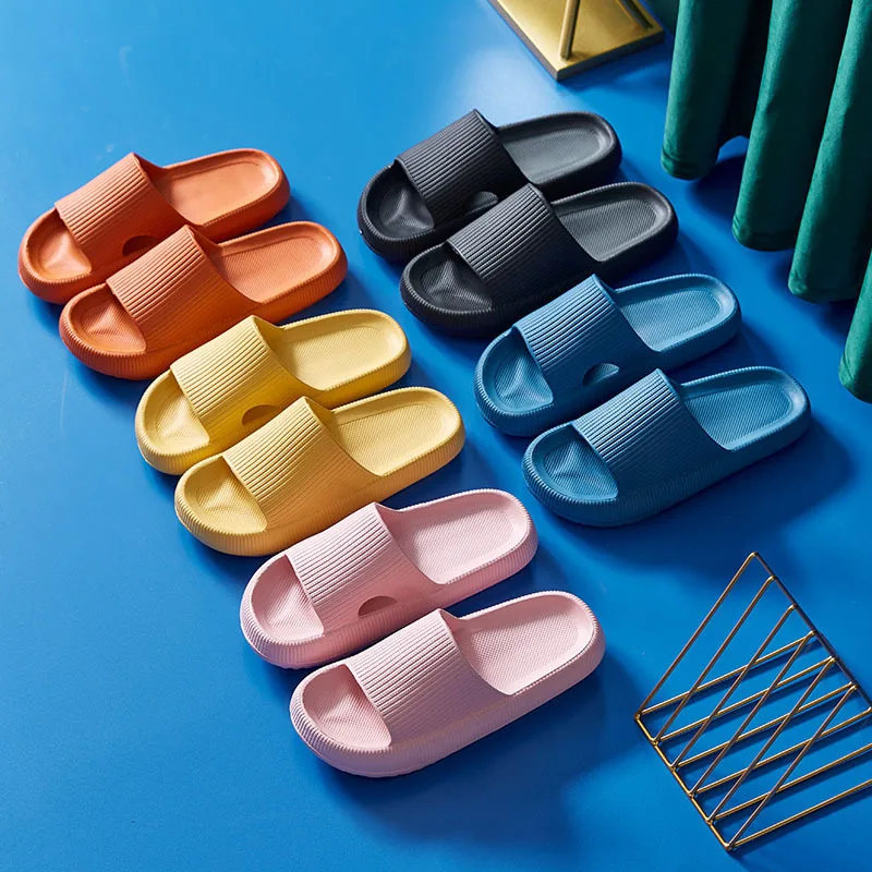 

2022 Fashion New Sandals Stepping On Shit Feeling Home Men And Women Indoor Bathroom Summer Outdoor Walk Couple Slippers