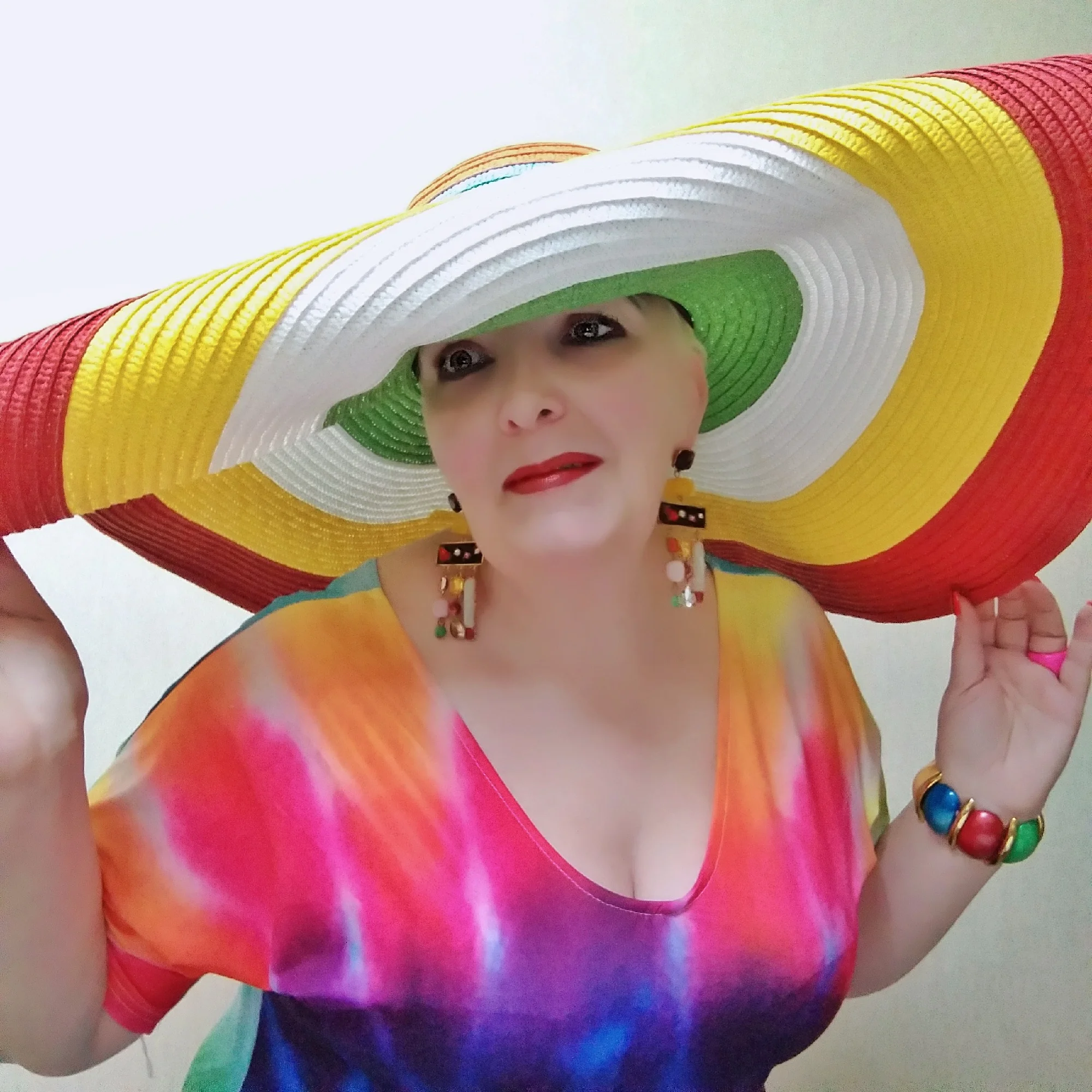 Шляпа с широкими полями Солнцезащитная пляжная шапка в радужную полоску защитой