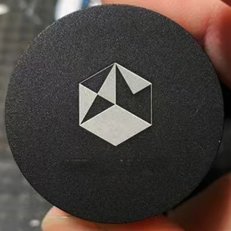 

Миниатюрная металлическая статуэтка S61 Monad V2 VWM Intensa empire v by ka v8 7