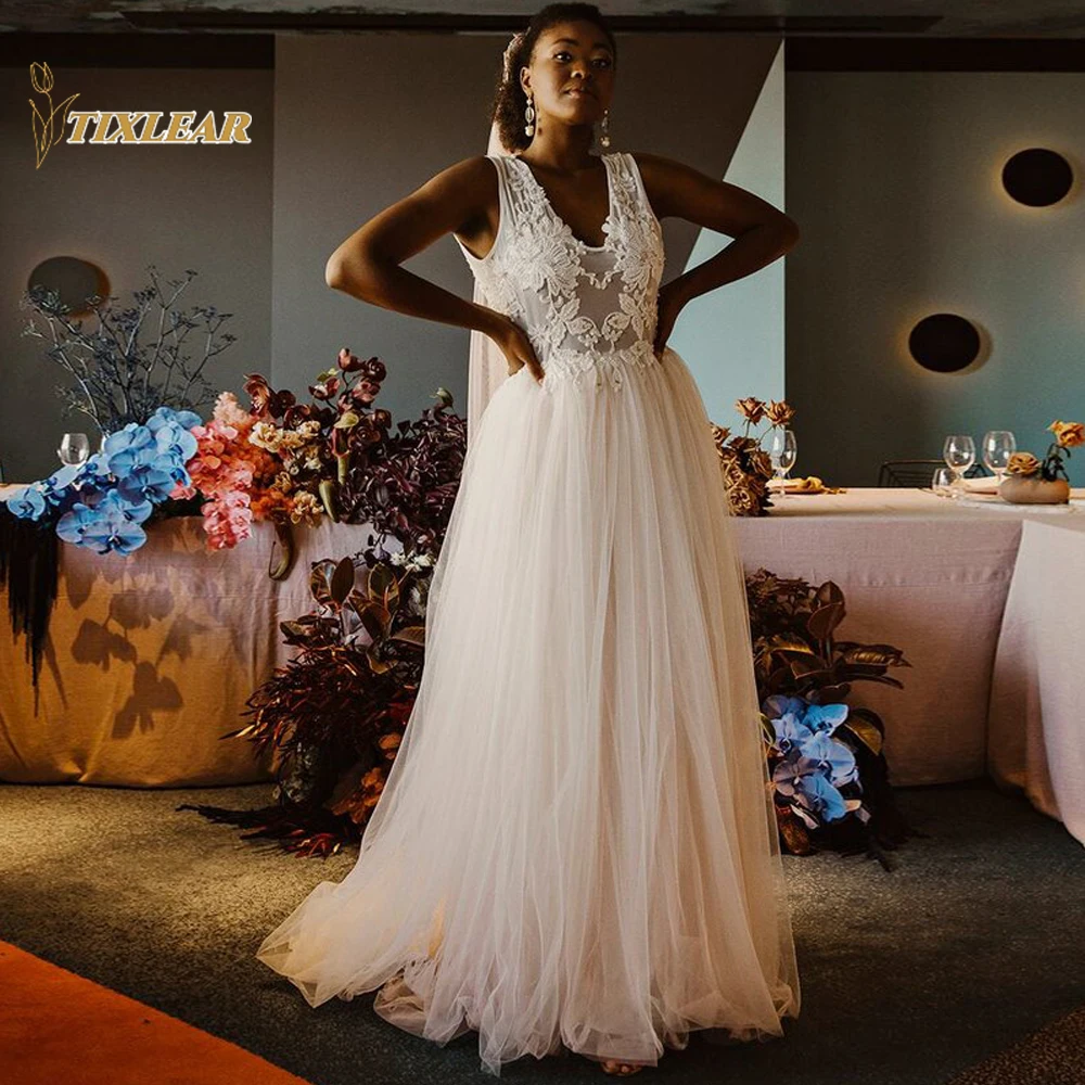 Купи TIXLEAR Boho V-Neck Wedding Dresses Black Grils Elegant Floral Print Tulle Lace Bridal Gowns A-Line Sweep Train Robe De Mariee за 9,692 рублей в магазине AliExpress