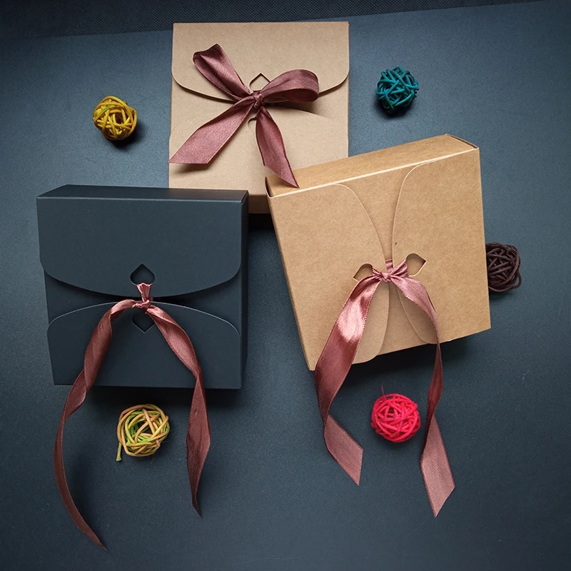 

20pcs With Ribbon Kraft Paper Candy Box Cookies Chocolate Cake Package Boxes Christmas Birthday Decoration Box Package 14x14x5cm