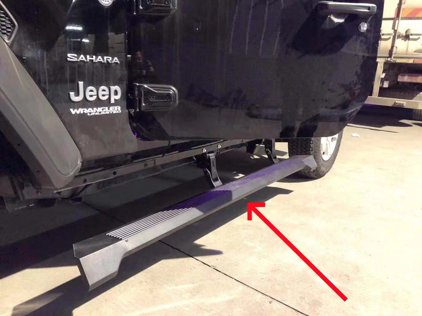 4-дверная электрическая педаль, боковой шаг, Черный алюминиевый сплав для Jeep For Wrangler JL 2018 + JL1048 LantSun