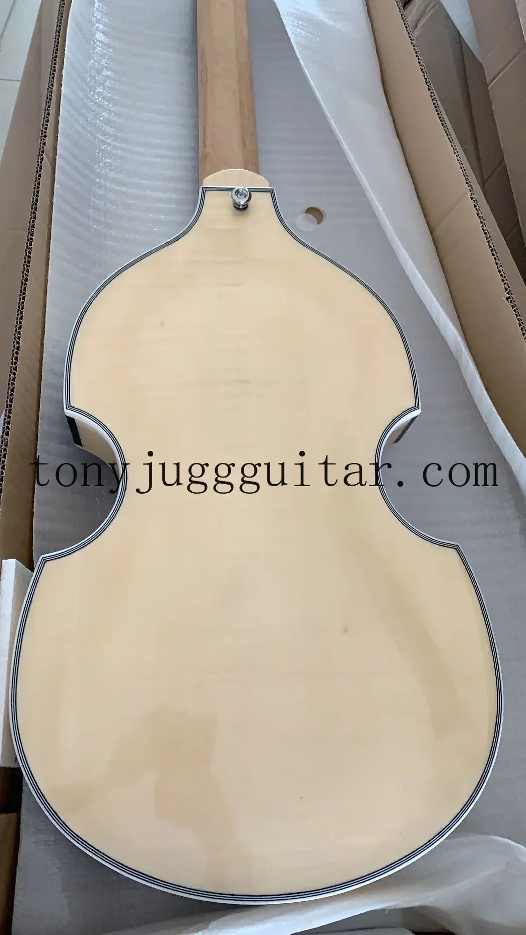 

Классическая 4-струнная бас-гитара, H500/1-CT