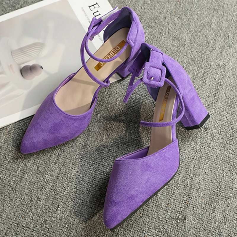 Женские босоножки на каблуке туфли массивном с острым носком элегантные модные