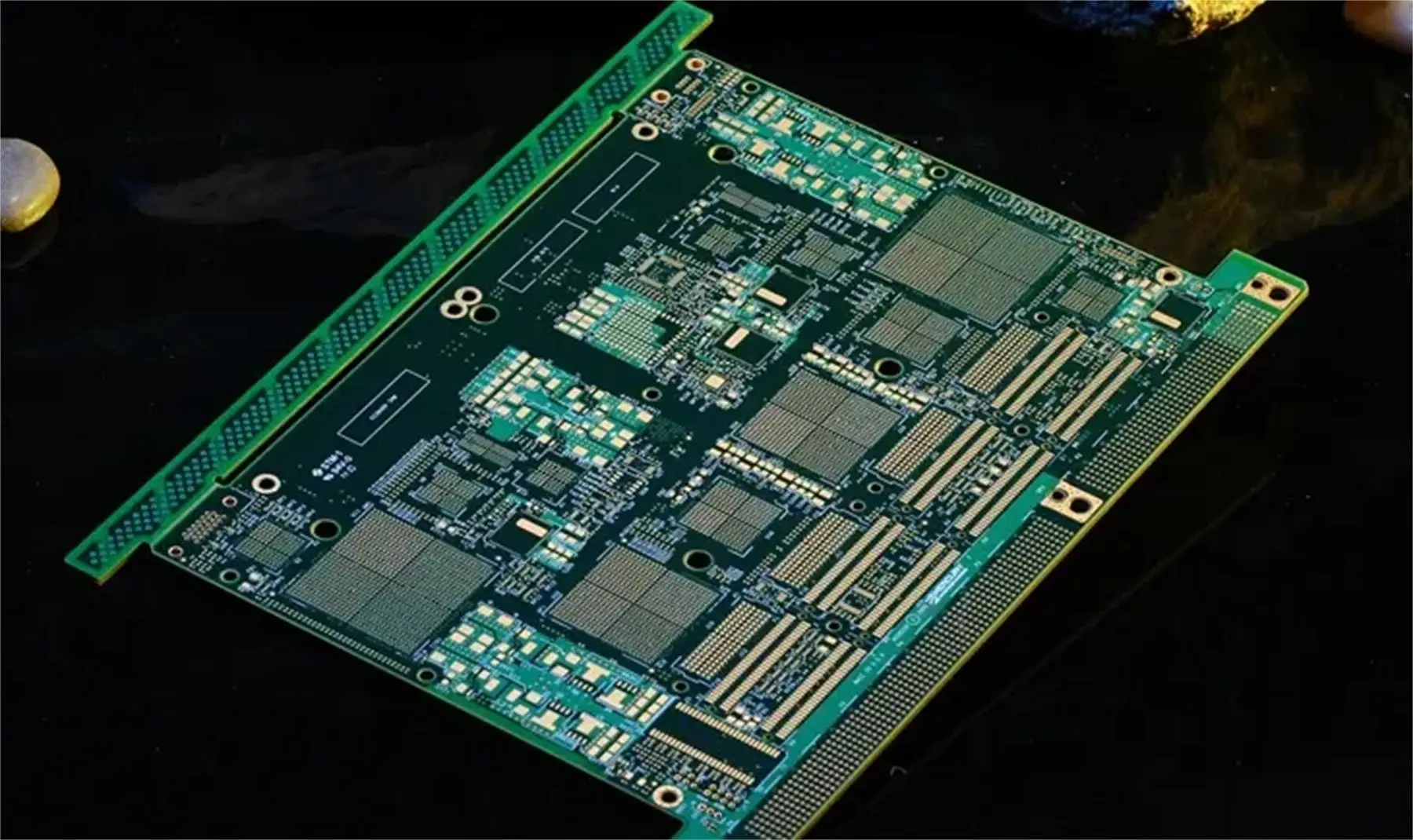 

Shenzhen multilayer pcb board with fast lead time service impedance control.buried blind hole peeable mask min trace width 0.2mm