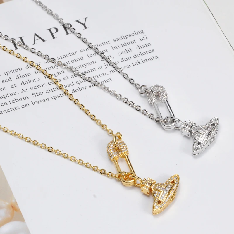 

Popular Vivienne West Queen Zircon Pin Square Saturn Necklace For Fashion Women Jewelry Punk Style Pendant Clavicle Chain