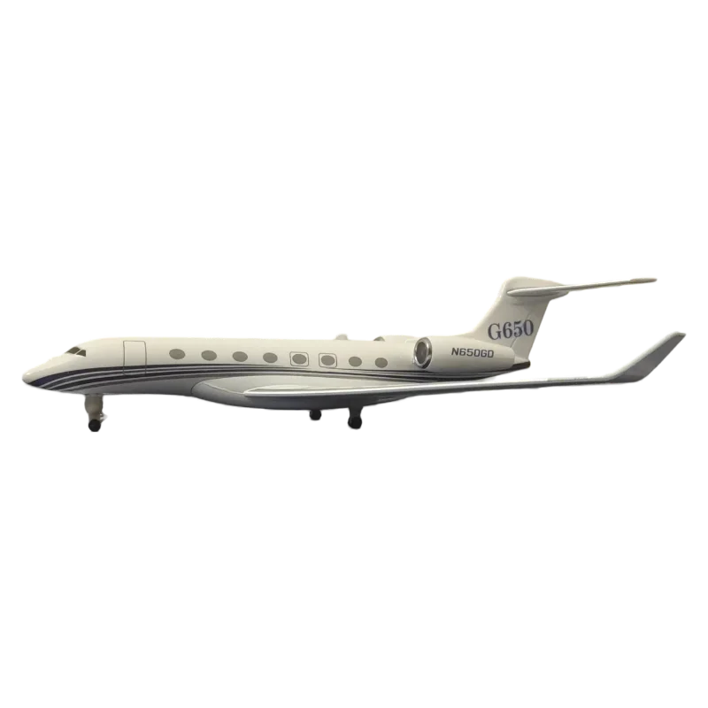Фото Масштабная модель самолета Gulfstream G650ER (200 масштаба, 20 см) из ABS-пластика и сплава, с колесами, детская игрушка-украшение. №3