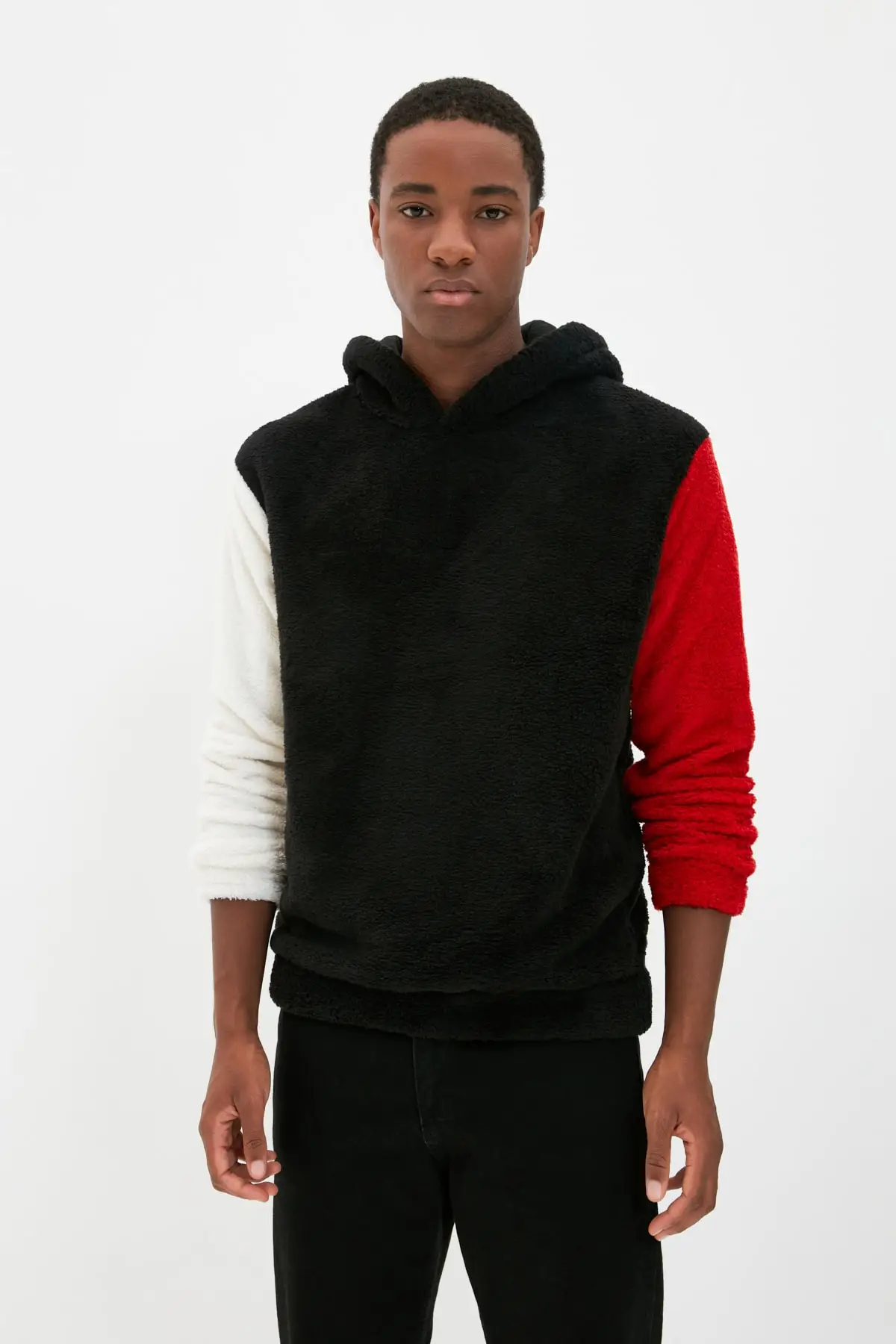 

Hoodies & Sweatshirts