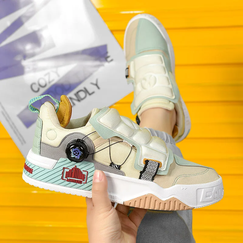 Fashion Men Skateboarding Shoes Rotary Buckle Walking Sports Shoes Sneakers Men Parkour Leisure Sneakers Male tenis Zapatillas