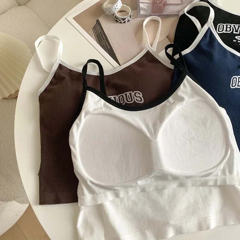 Лето 2024 топы с буквенным принтом женские на бретельках мягким бюстгальтером