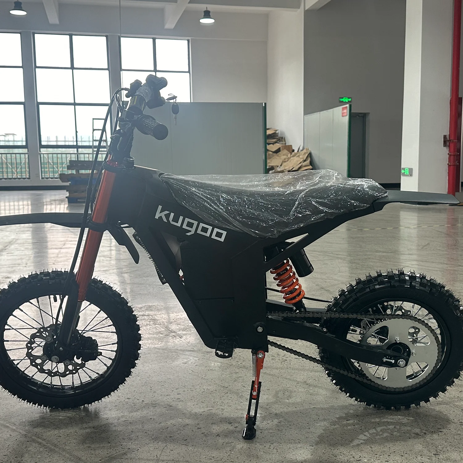 Kugooo Wish 01 motocykl elektryczny 1500 W 48 V zawieszenie hydrauliczne 14 ''stop aluminium 55 km/h Off-road 3 prędkości 120 kg silnik Mop