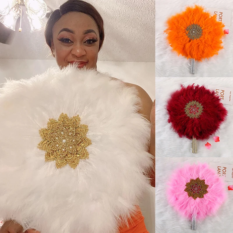 

1pc Feather Fan African Turke Hand Fan Bridal Feathers Handfan For Dance Wedding Party Decoration Fans Nigerian Ornament Gift