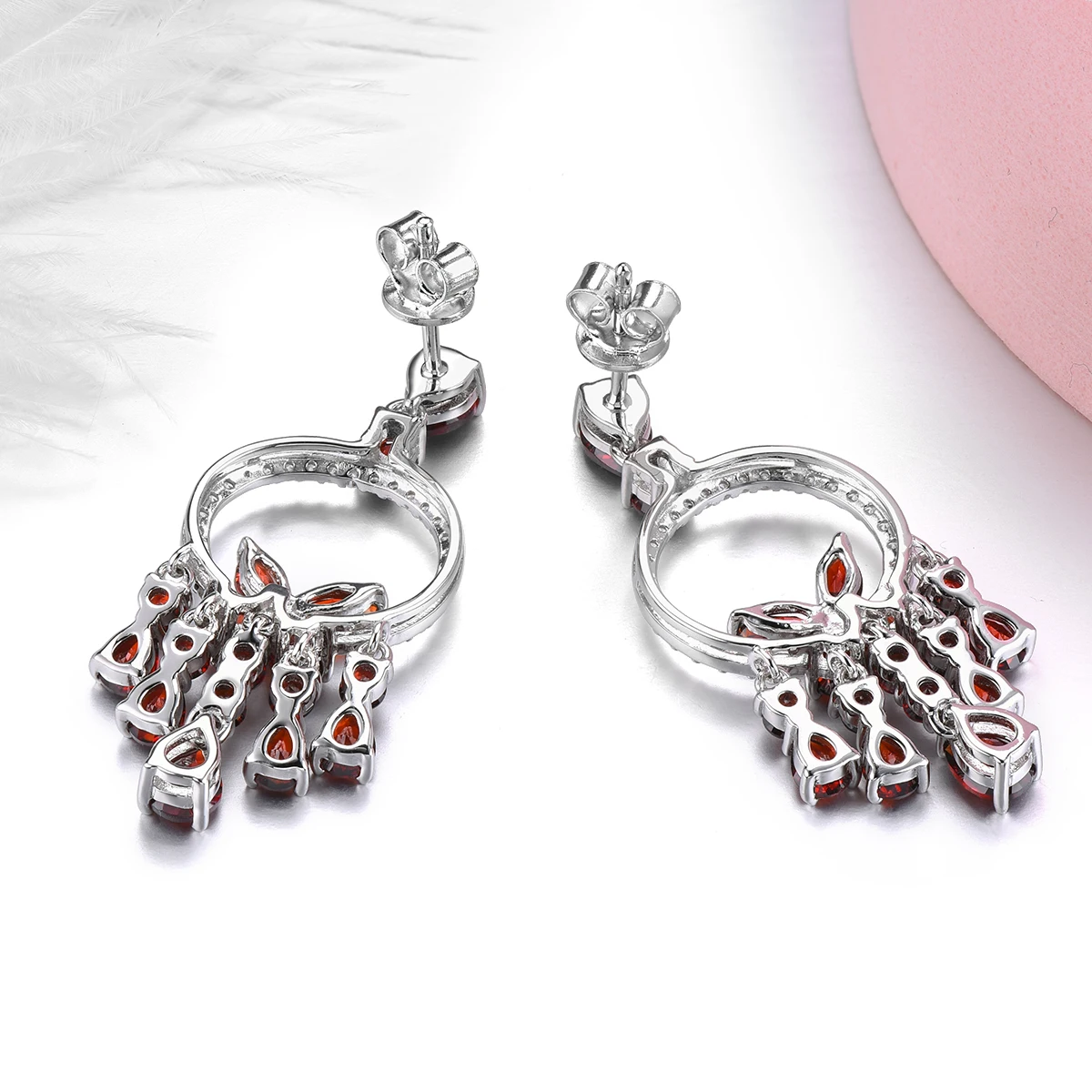 Женские серьги из серебра 5 8 пробы с натуральным красным гранатом