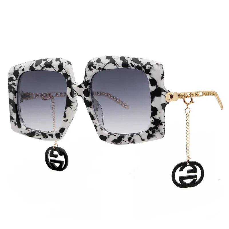 

Женские солнцезащитные очки в стиле ретро