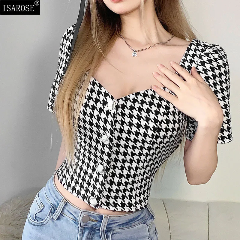 

Женская футболка с коротким рукавом, квадратным вырезом и пуговицами