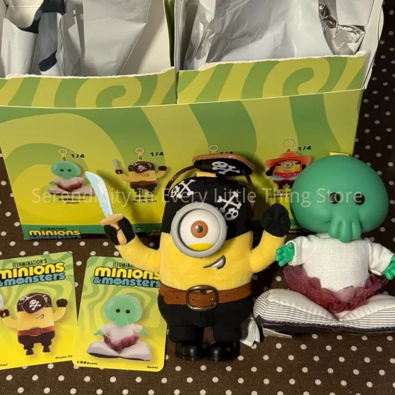 Фото Оригинальные фигурки 52toys: Серия подвесок «Миньон и Большой Монстр» в слепых коробках, коллекция моделей аниме-персонажей, праздничные игрушки, загадочные подарки №4
