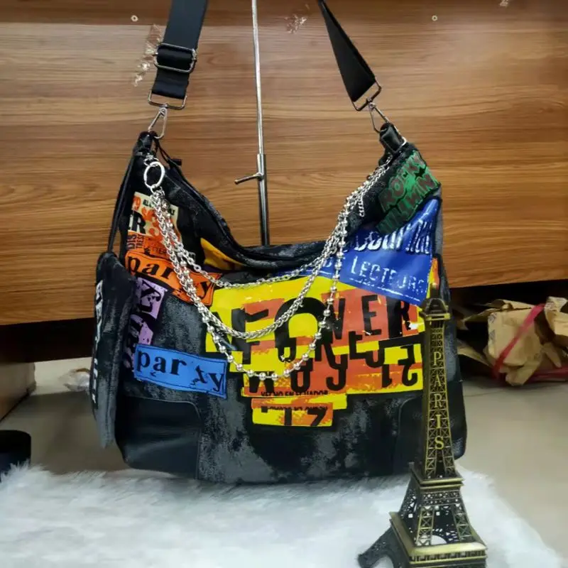 

2022 New Denim Graffiti Metal Chain Leather Casual Shoulder Messenger Large Capacity Women's Bag Luxury Designer Bolsa De Lujo