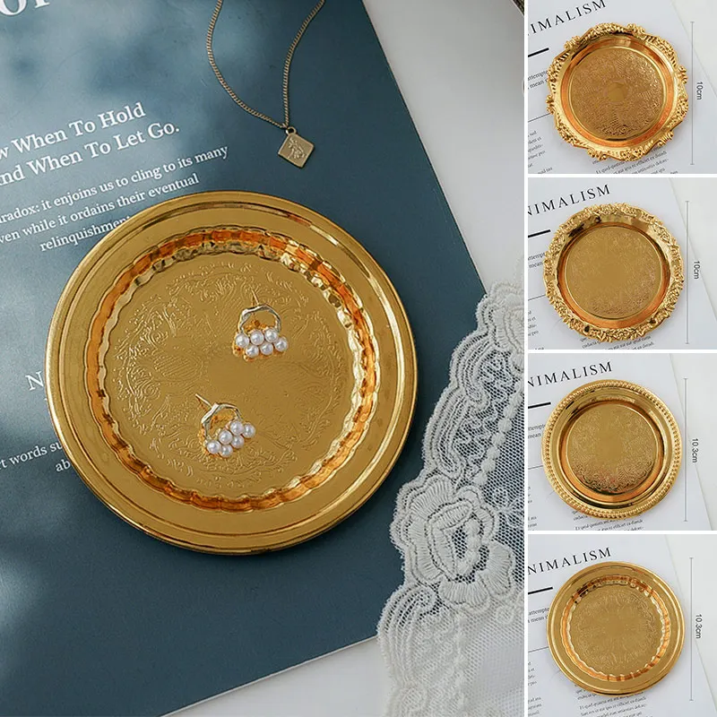 

Vintage Gold Carved Tray Storage Plate Photography Props Retro Metal Tray Photo Studio Shooting Background for Cosmetics Jewelry