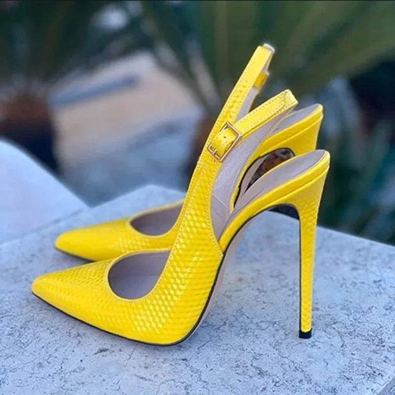 Туфли-лодочки с острым носком и ремешком на пятке размеры до 45