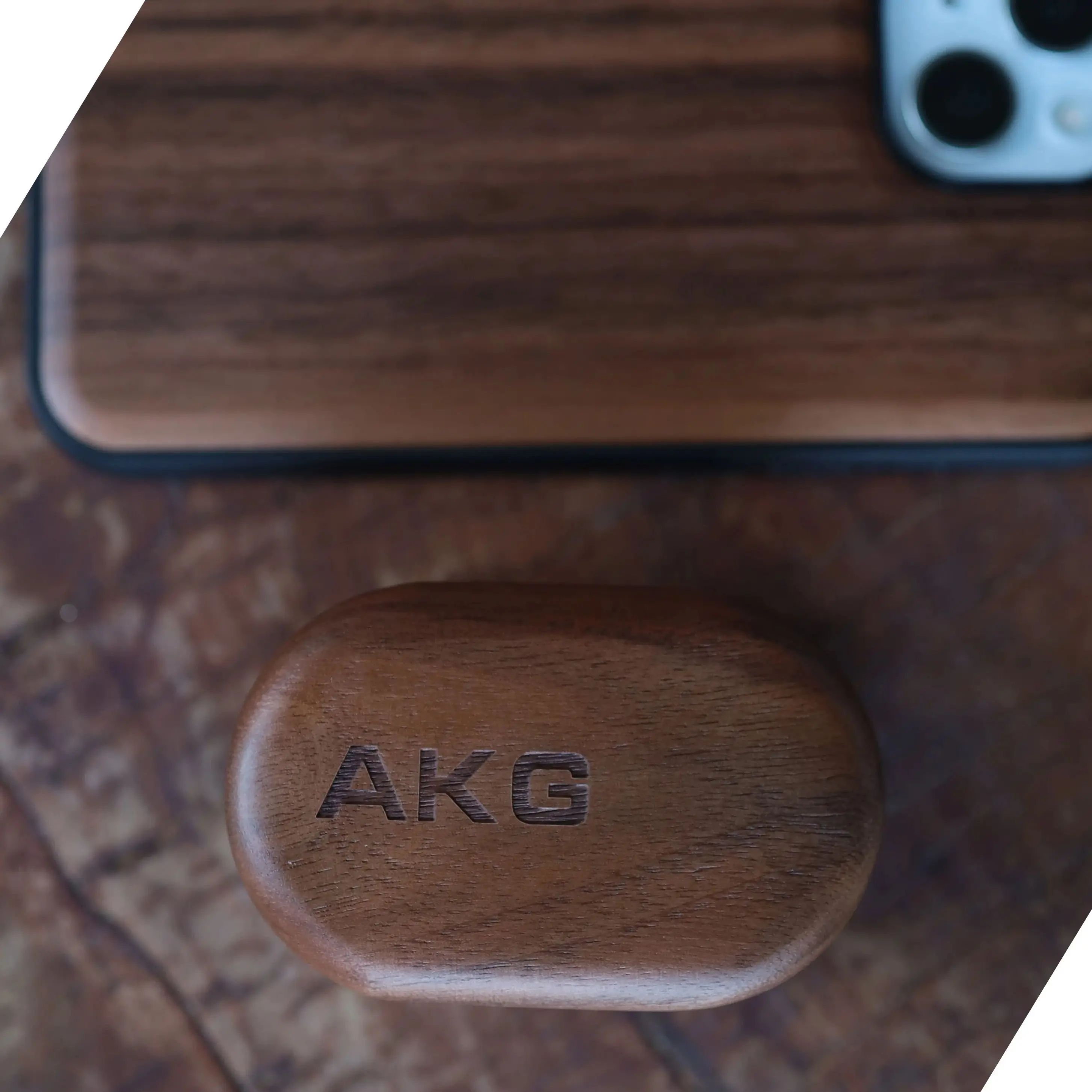 Защитный чехол из орехового дерева для беспроводных наушников AKG N5 — оригинальный, модный и элегантный роскошный дизайн (art.: 3920d03427454) - 3920d03427454