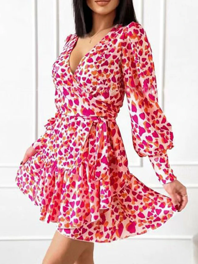 Женское офисное платье-рубашка с цветочным принтом длинным рукавом поясом и