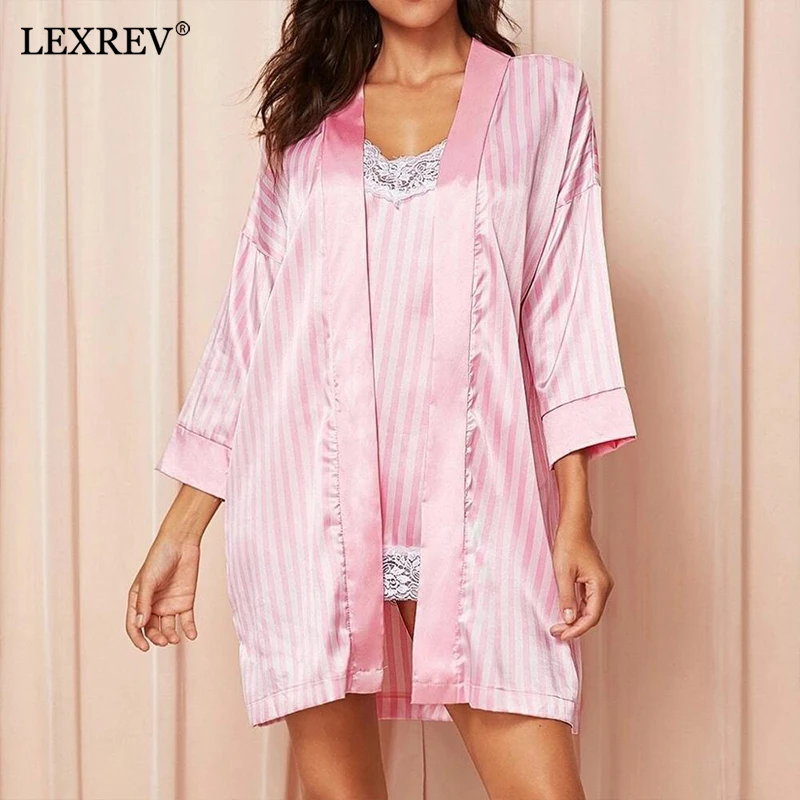 

Новый женский пижамный комплект из 3 предметов, атласная пижама, комплекты одежды для сна, элегантная пикантная кружевная модная повседневн...