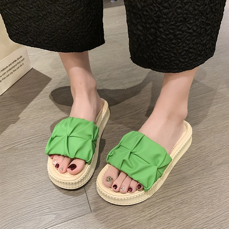 Thick Platform Women Slippers 2023 New Trend Street Summer Slippers For Women Sandals Green Black Pleated Flat Outdoor Shoes