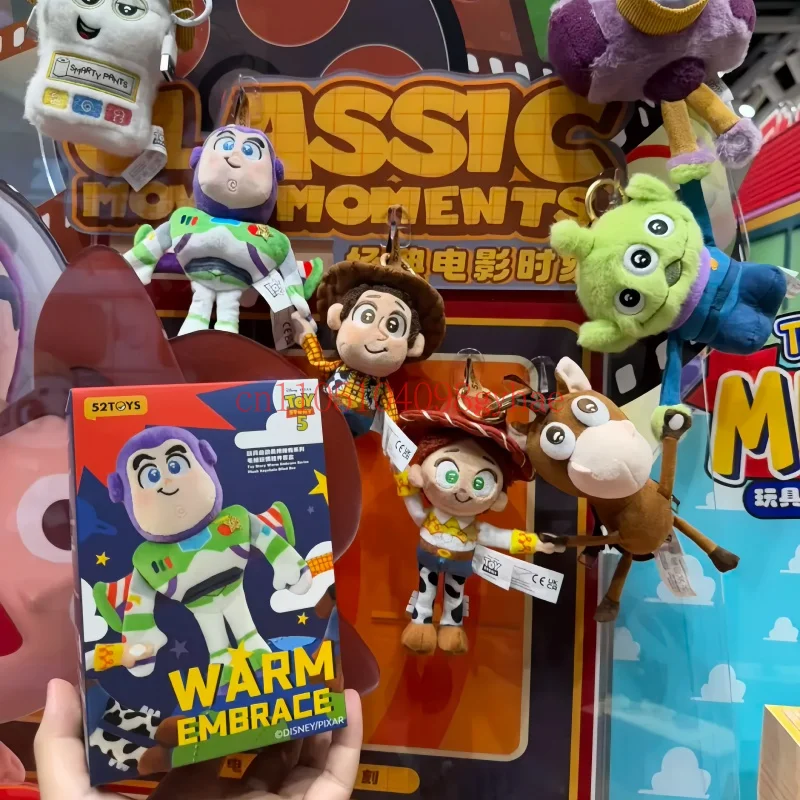 Фото 52toys Новая коллекционная плюшевая игрушка-сюрприз из серии Toy Story 5 Hug Me: Базз Лайтер, Вуди, Джесси. Милые аниме-фигурки. Загадочная коробка-сюрприз. Подарок. №3