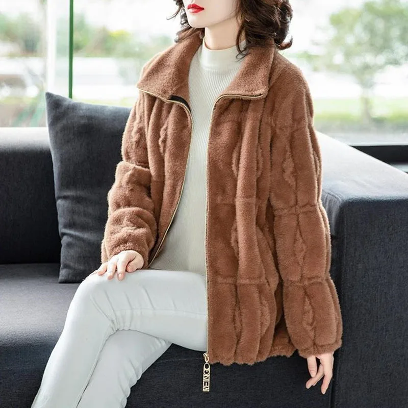 Осень-зима 2022 пальто новая женская короткая куртка из норкового бархата топ