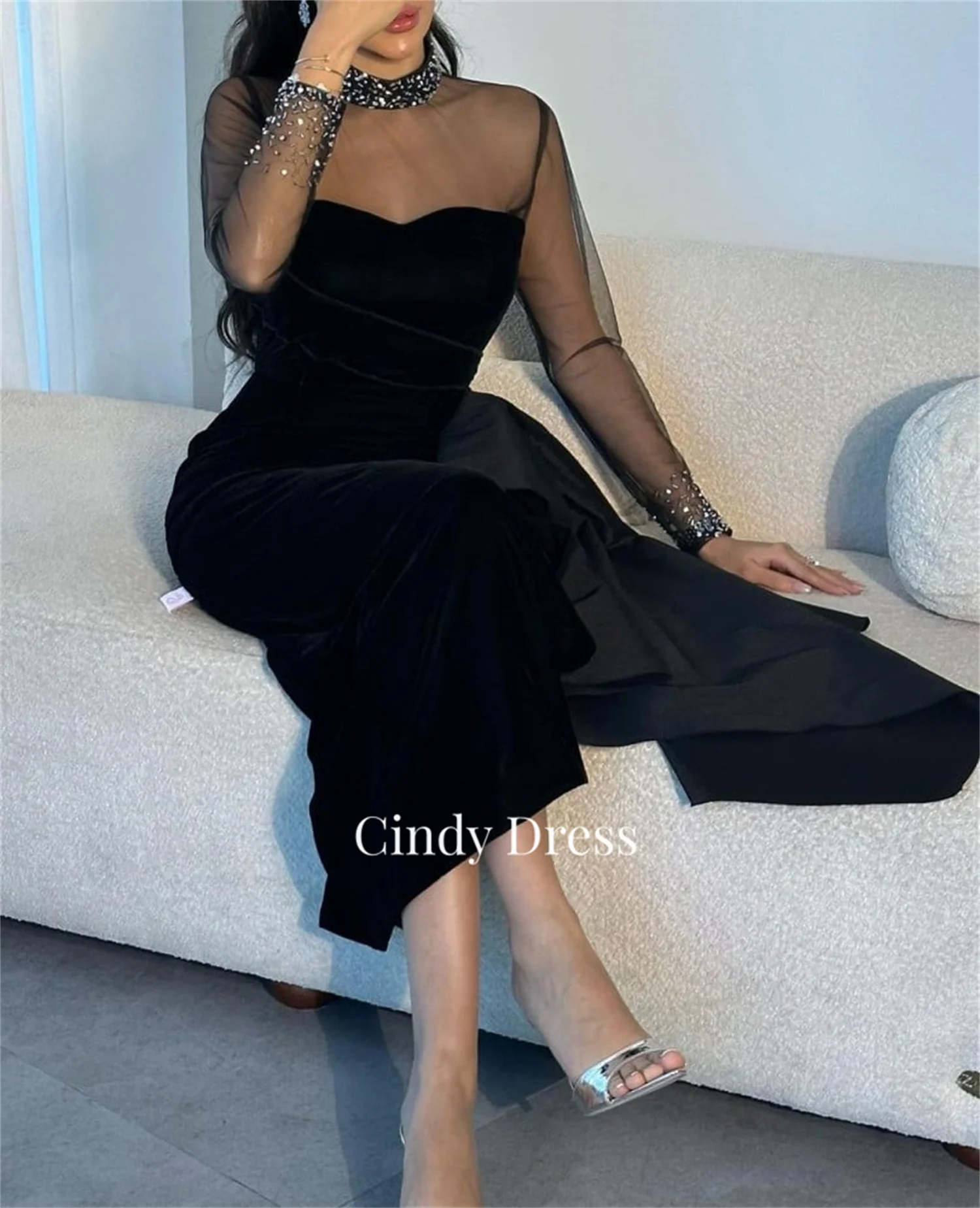 Женское бархатное коктейльное платье средней длины Cindy Вечерние