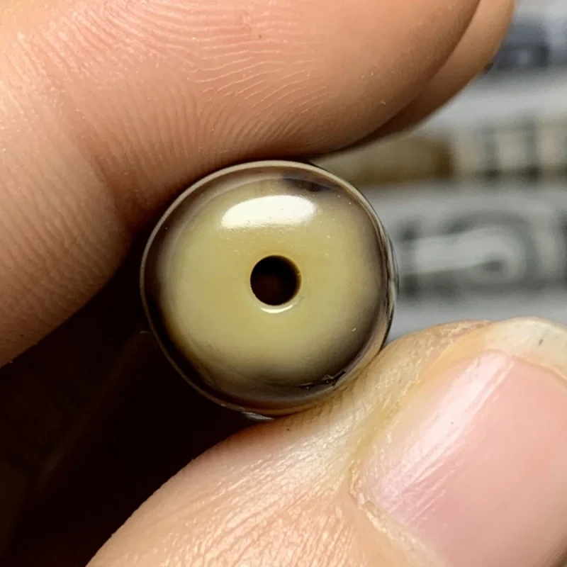 Одна вещь изображение старые материалы агат ручная работа черный и белый для