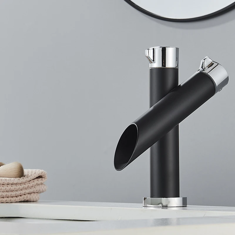 Смеситель для раковины с двойной трубкой настенное крепление ванной комнаты