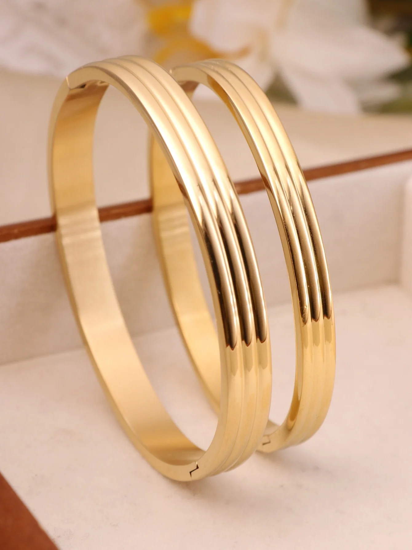 Модный браслет из титановой стали