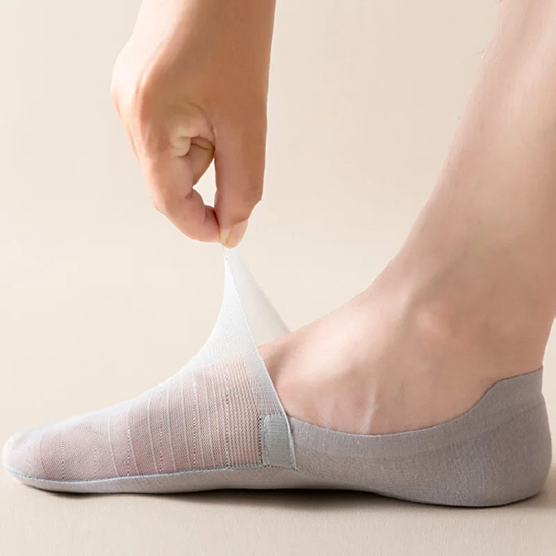 2 Pairs Thin Ice Silk Mesh Socks Men's Summer Invisible Low Cut Non-slip Silicone Anti Odor Soft Breathable Cotton No Show New