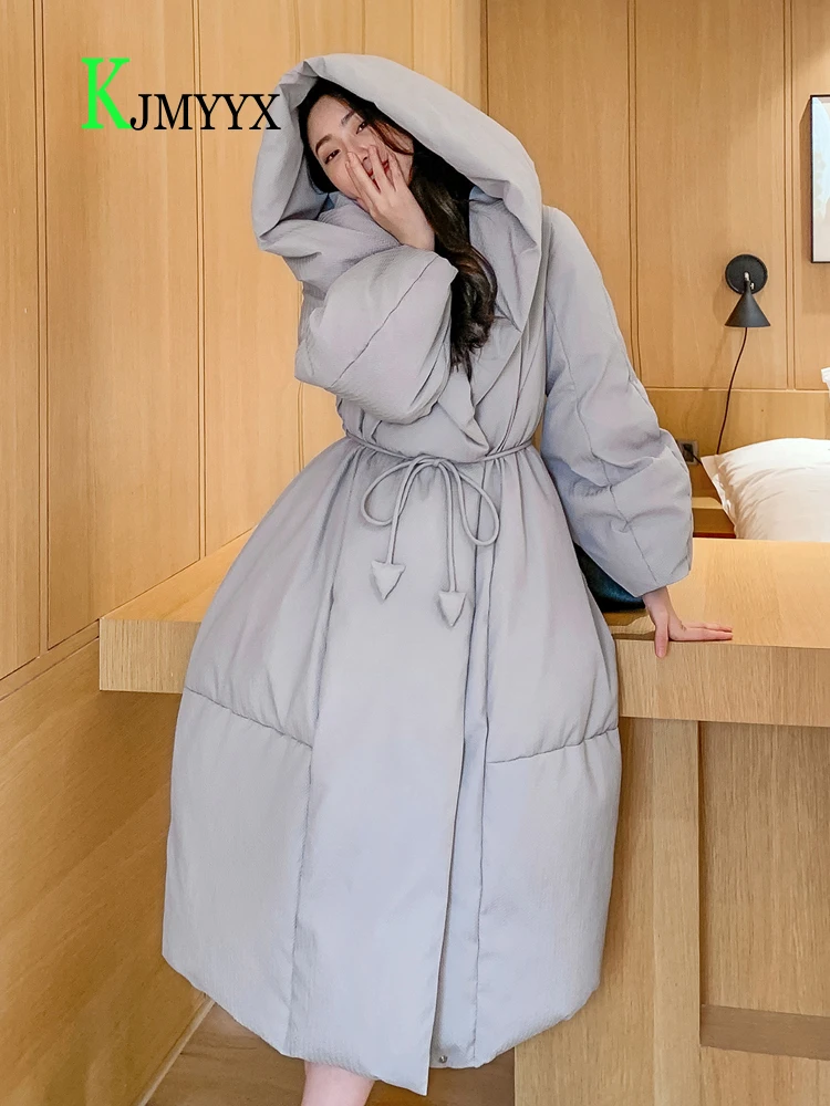 

Женское зимнее пальто на утином пуху, с капюшоном