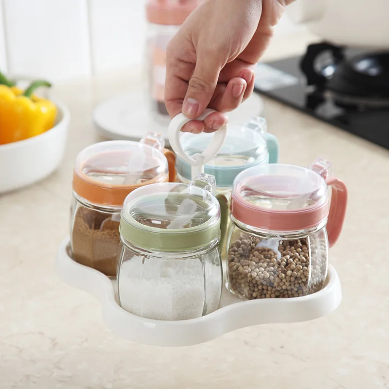 

Spice Box Spoon Lid Integrated Spice Jar Combination Seasoning Jar Kitchen Supplies Salt Shaker Oil Bottle Seasoning tools