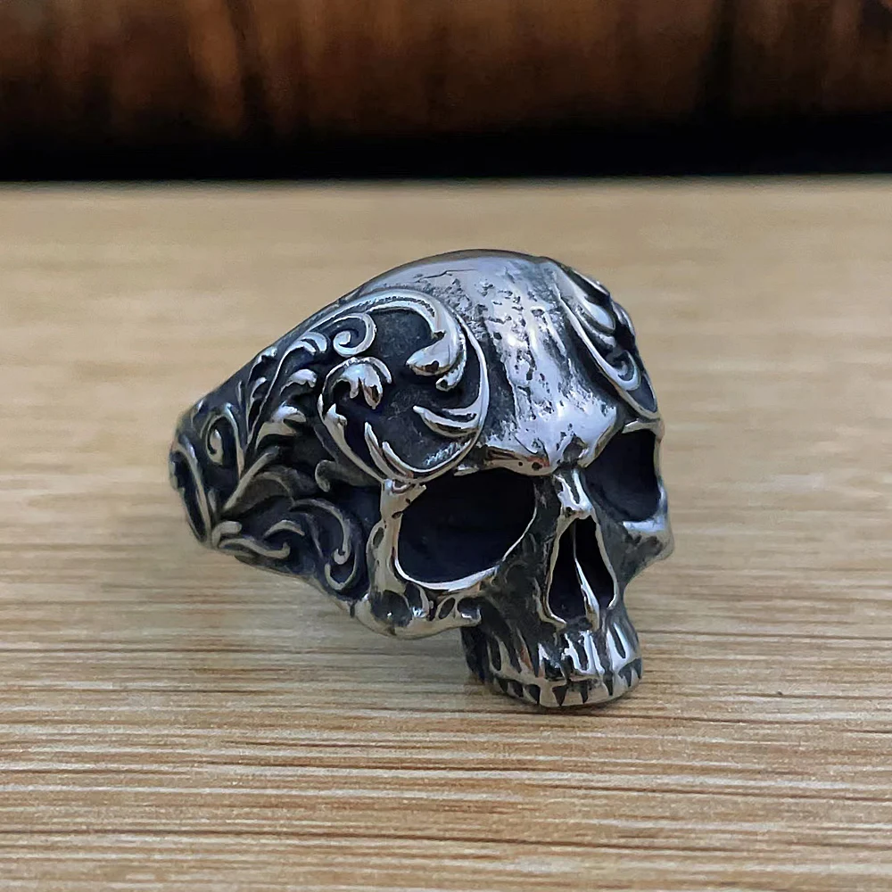 

316L Stainless Steel Gothic Ring Fashion Punk Hip Hop Carved Pattern Skull Rings Men Women Biker Amulet Jewelry Gift Wholesale