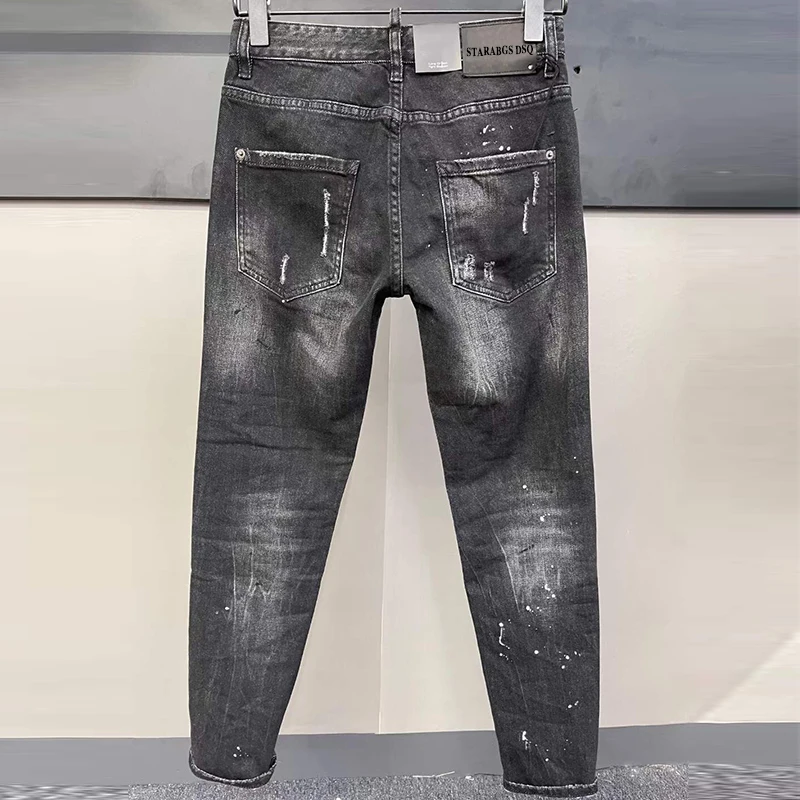 2022 Starbags DSQ Chic men's casual black jeans with straight legs and small feet and ripped hole
