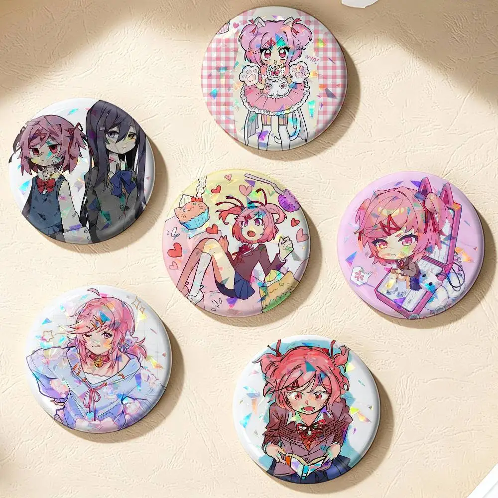 Фото Броши Natsuki DDLC 75мм, 58мм, 44мм, 25мм: значки, аксессуары для рюкзаков и головных уборов, игрушки №1