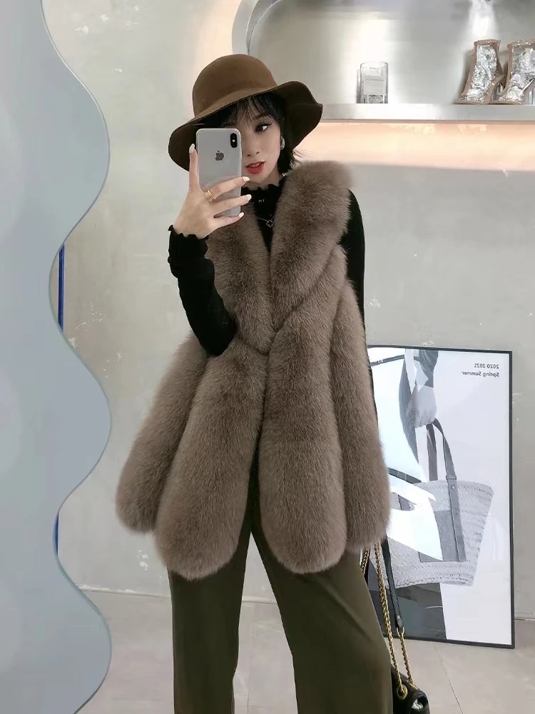 Женская зимняя куртка из натурального Лисьего меха черная элегантная пушистая