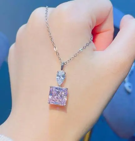 

Ожерелье из розового бриллианта, с подвеской до ключицы