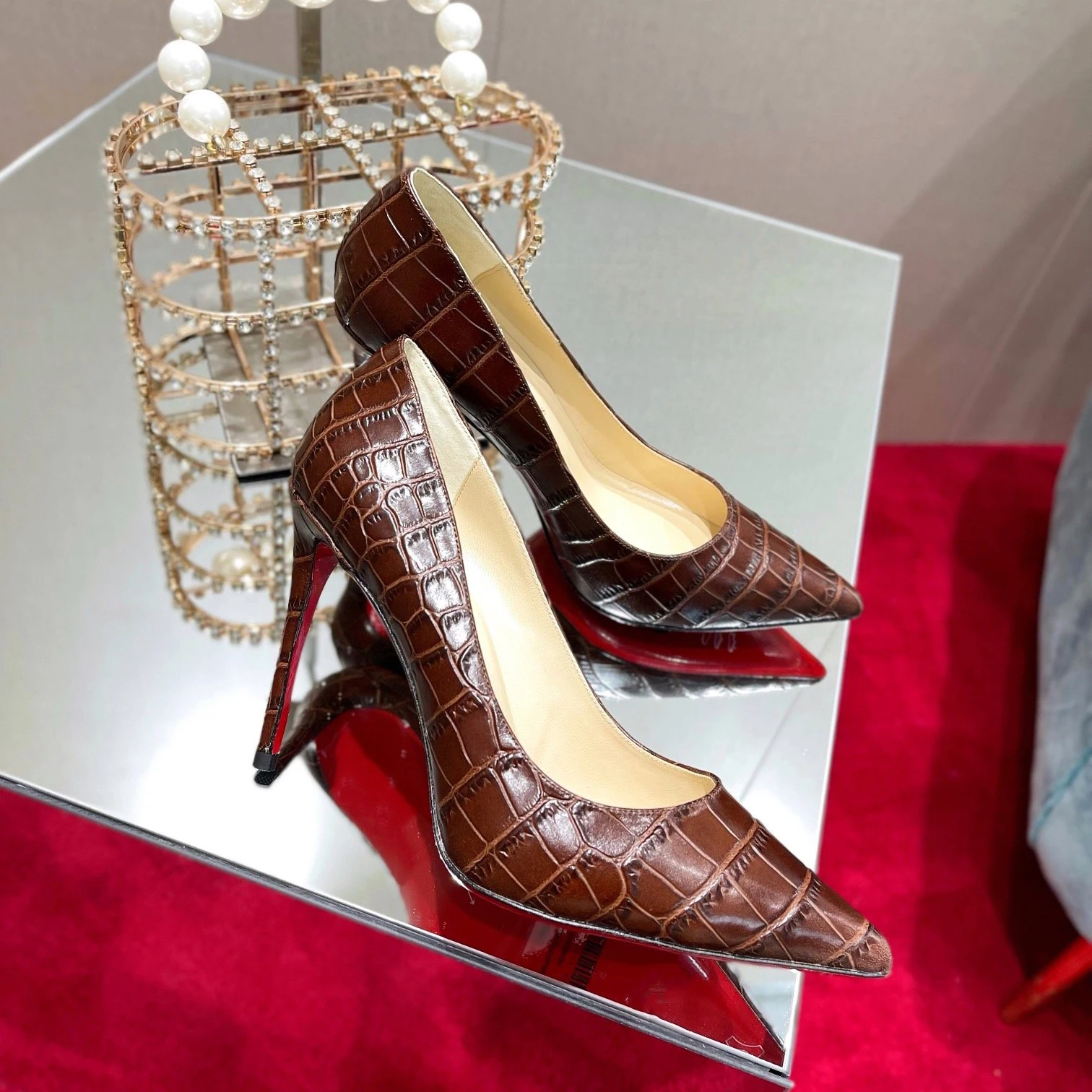 

Top Quality Womens High Heels Luxury Fashion Ladies Crystal Glisten Red Sole Shoes Classic Retro Designer 10cm High Heel 1500HJ