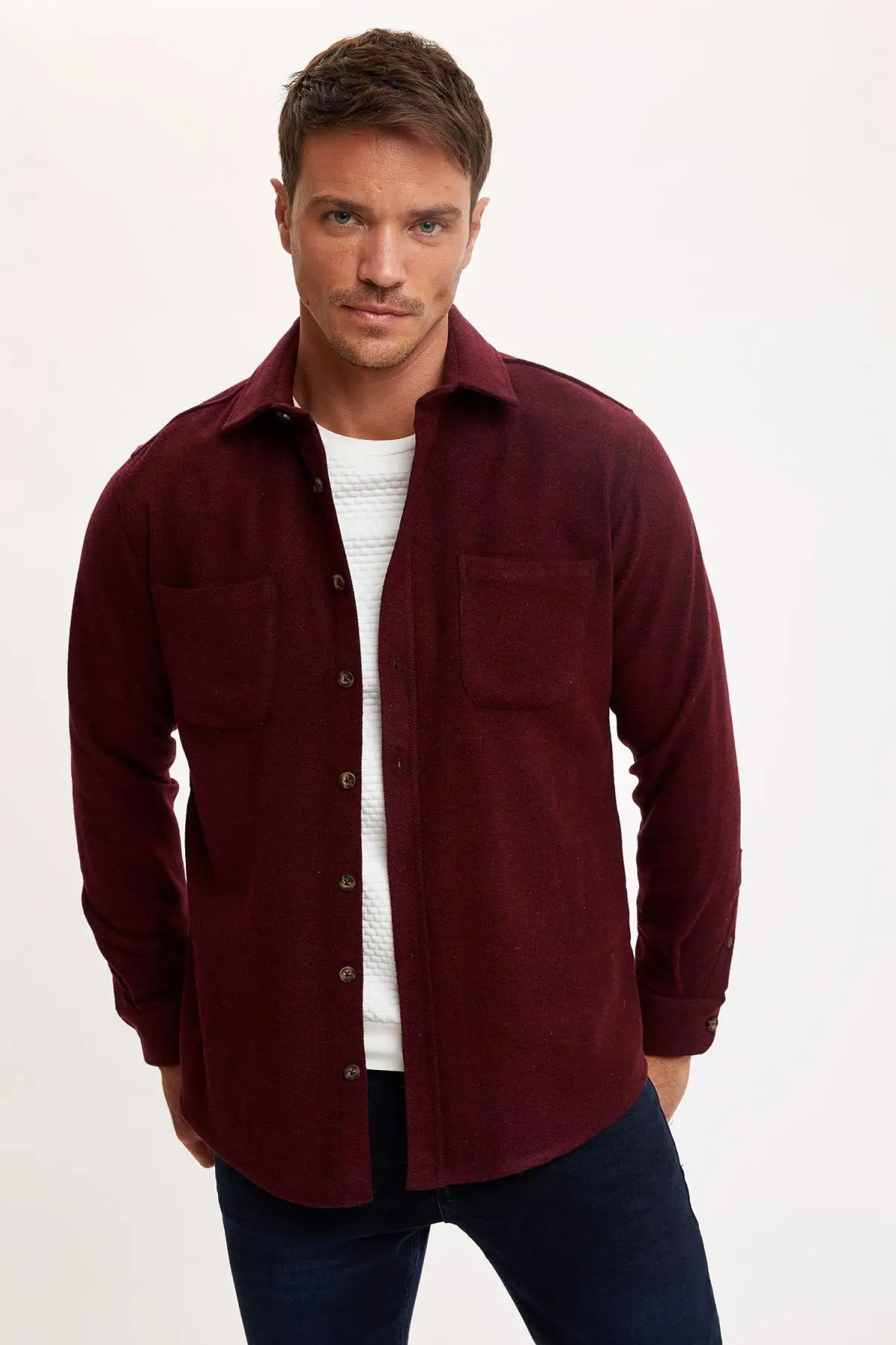 

Современная рубашка-куртка с длинными ручками